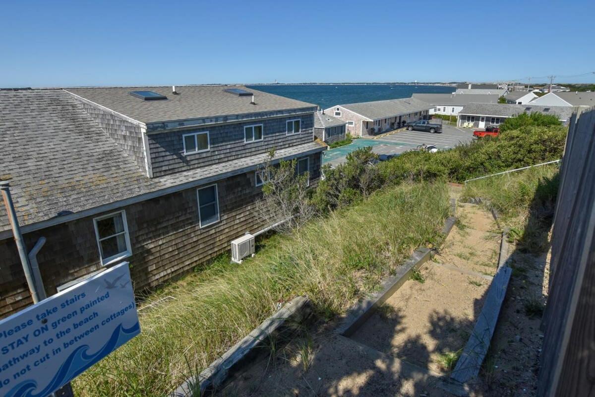 12216 - Beautiful Views Of Cape Cod Bay Access To Private Beach Easy Access To P-Town トゥルーロ エクステリア 写真